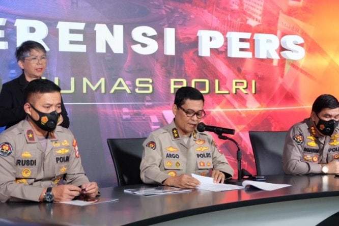 Kepala Divisi Humas Polri Irjen Pol Argo Yuwono (tengah). Polri/Antara - Image
