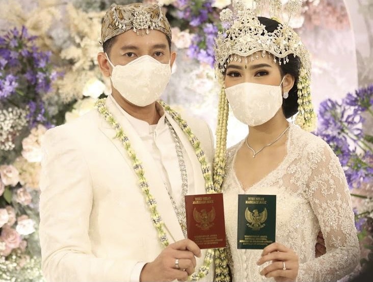 Ayahanda beri kejutan spesial di hari pernikahan Alika- Raja Sitegar./istimewa - Image