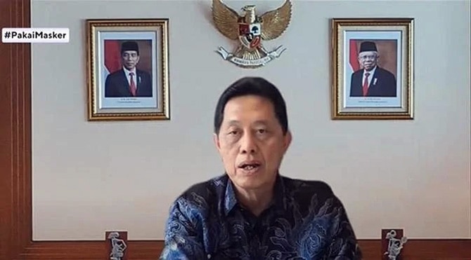 ATUR LAYANAN KEUANGAN: Kepala Eksekutif Pengawas Perbankan OJK Heru Kristiyana saat pers conference via zoom kemarin (23/8) Foto Ratih Paramitha - Image