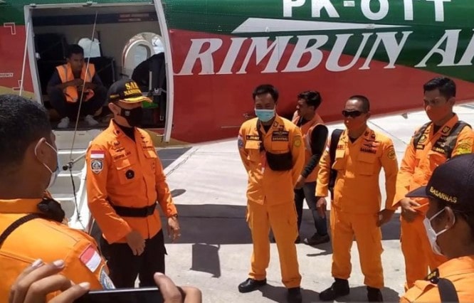Personel SAR Timika diberangkatkan ke Sugapa, Kabupaten Untan Jaya untuk mengevakuasi awak pesawat Rimbun Air PK OTW. Evarianus Supar/Antara - Image