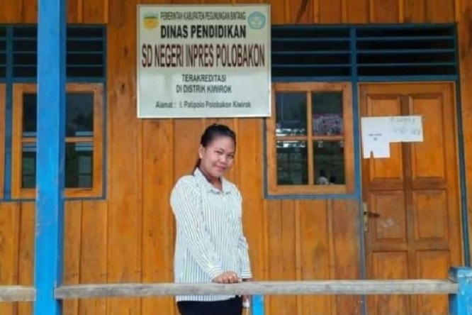 Mendiang Gabriela Meilan, tenaga kesehatan di Puskesmas Kiwirok yang jenazahnya hingga kini belum berhasil dievakuasi dari dasar jurang. Polres Pegunungan Bintang/Antara - Image