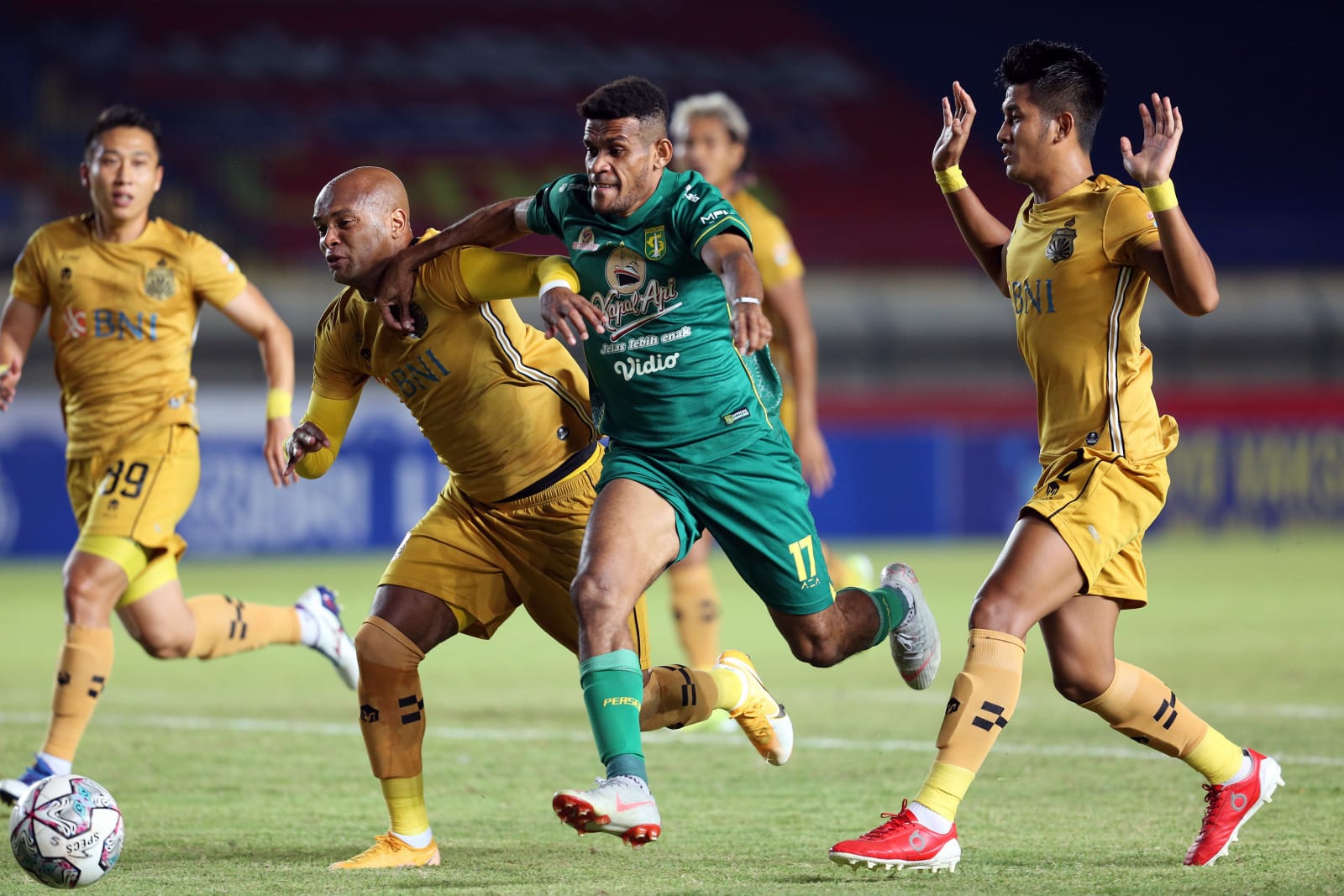 Ricky Kambuaya Persebaya (Salman Toyibi/Jawa Pos) - Image