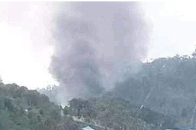 Kebakaran akibat ulah gerombolan bersenjata di sekitar kawasan Bandara Bilogai, Distrik Sugapa, Kabupaten Intan Jaya, Papua, Jumat (29/10). Antara - Image