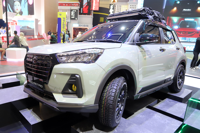 Daihatsu Rocky di ajang Gaikindo Indonesia International Auto Show (GIIAS) 2021. Foto: Dery Ridwansah/ JawaPos.com - Image