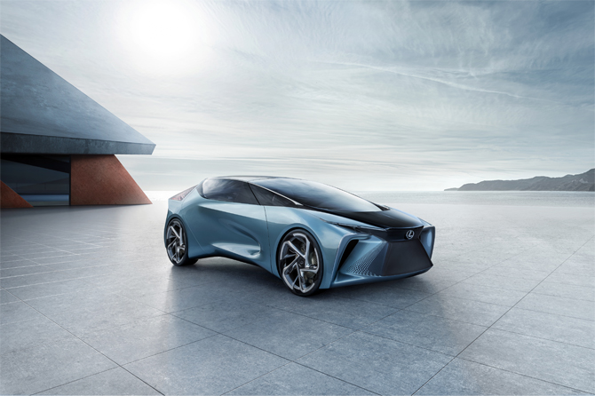 Lexus kembali hadir di GIIAS 2021 dengan menampilkan sejumlah kendaraan unggulannya untuk pasar premium di Indnonesia. (Lexus for JawaPos.com) - Image