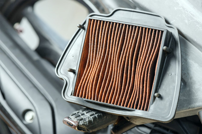 Foto: Ilustrasi: Saringan udara atau filter motor matic. (Suzuki). - Image