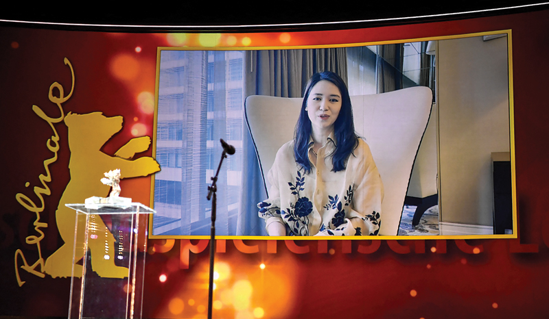 LAYAK: Lewat video, Laura Basuki menyambut baik penghargaan yang diberikan kepadanya dalam perhelatan Berlinale Ke-72. (AFP) - Image