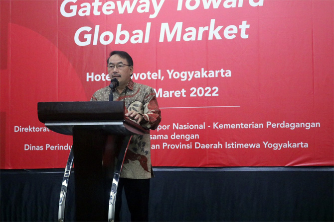 Dirjen Pengembangan Ekspor Nasional, Didi Sumedi membuka Sosialisasi Good Design Indonesia (GDI) 2022 yang digelar di secara hibrida dari Yogyakarta pada Selasa (1/3/2022). - Image