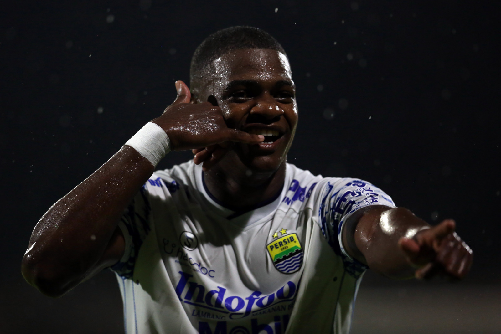 HARITSAH ALMUDATSIR/jawa pos Bruno Cantanhede MULAI KLIK: Bruno Cantanhede mencetak empat gol dalam dua pertandingan terakhir Persib Bandung - Image