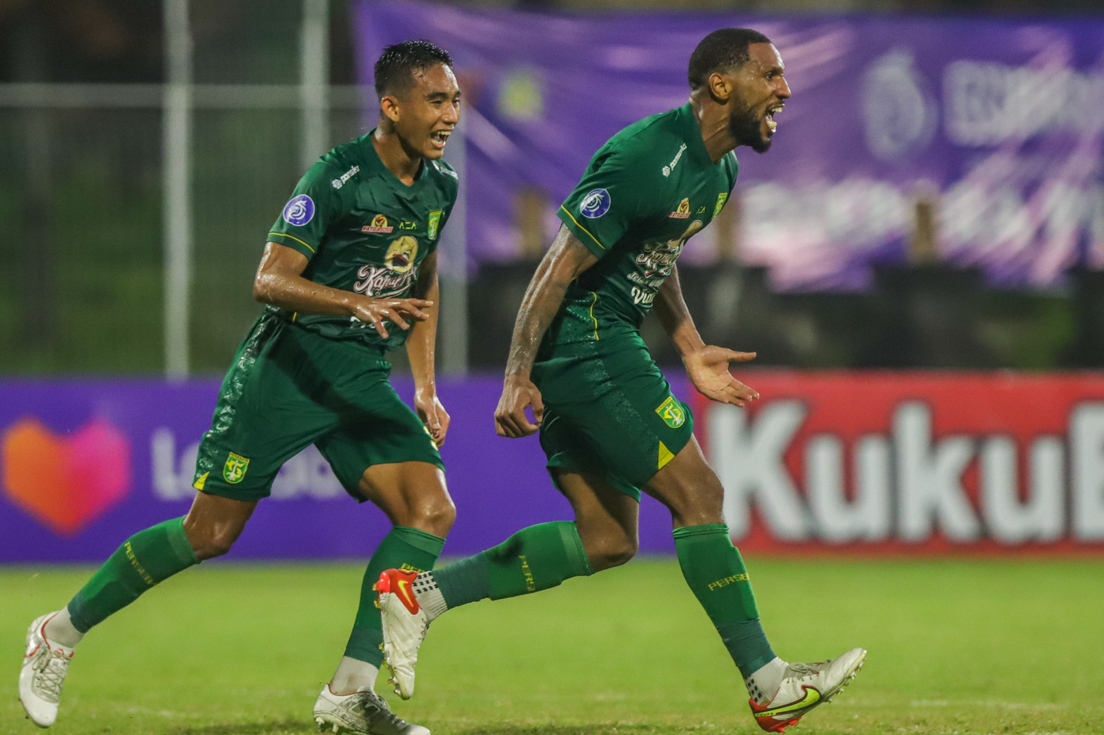 Ali Sesay melawan Madura - Image