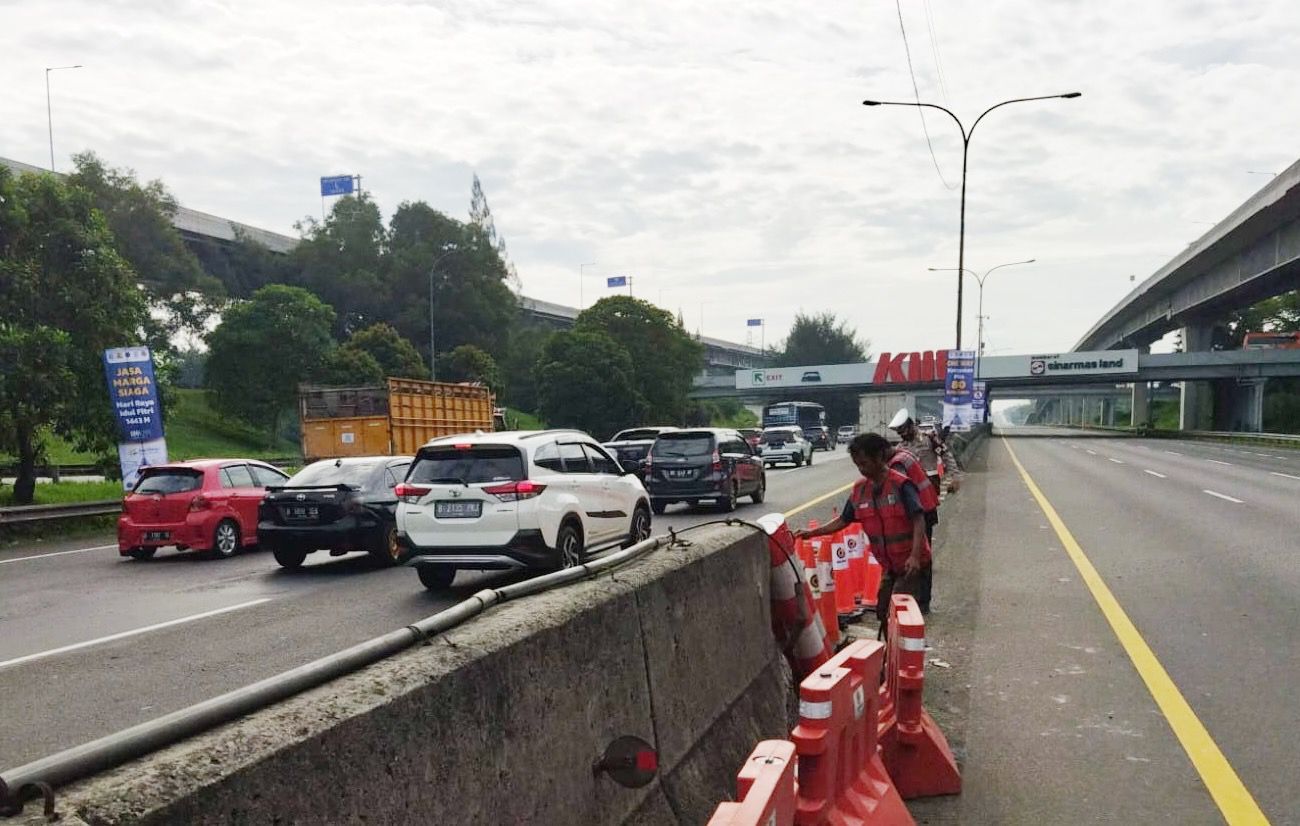 Caption: One Way arus mudik ditutup pukul 08.30 WIB. Foto: Dokumen Jasa Marga - Image