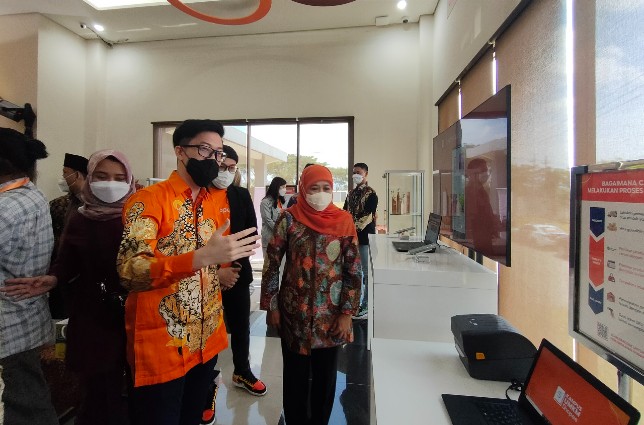 Gubernur Jatim Khofifah Indar Parawansa. Rafika Yahya/JawaPos.com - Image