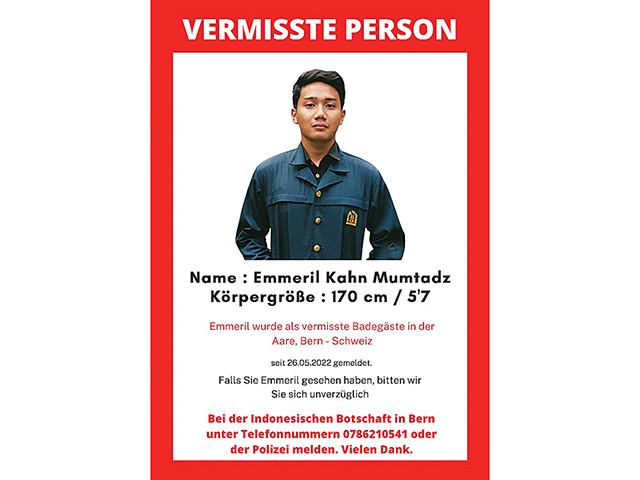 BELUM DITEMUKAN: Poster pencarian Emmeril Kahn Mumtadz dalam bahasa Jerman yang pertama diunggah akun Twitter. - Image