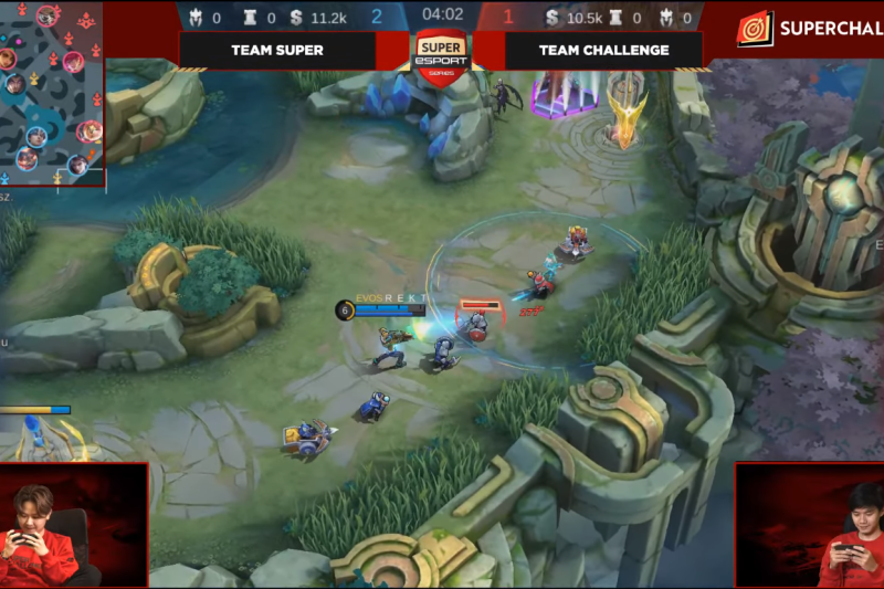 Pertandingan Grand Final Super Esports Series dalam nomor Mobile Legends: Bang Bang, Minggu (26/6/2022). ANTARA/HO-Superchallenge. - Image
