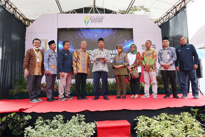 Grand Launching Cluster Jagung yang dinisiasi PT Semen Indonesia (Persero) Tbk (SIG) bersama Institute Pertanian Bogor (IPB) di Kabupaten Rembang, Jawa Tengah. - Image
