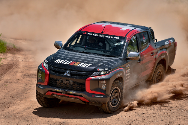 Mobil pikap Triton akan jadi senjata tim Mistubishi Ralliart saat turun dalam ajang Asia Cross Country Rally (AXCR) 2022. Foto: Mitsubishi - Image
