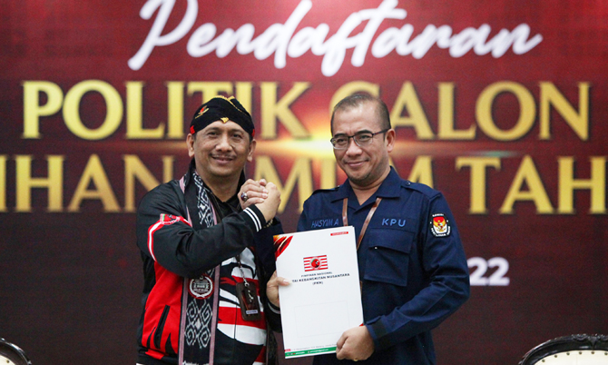 Ketua Komisi Pemilihan Umum (KPU) Hasyim Asy - Image