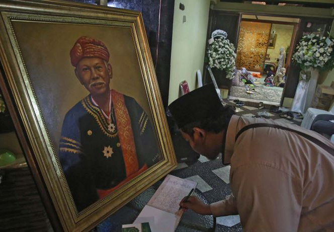 Rumah duka almarhum Prof Dr Azyumardi Azra di Ciputat, Kota Tangerang Selatan. (ANTARA/Muhammad Iqbal) - Image