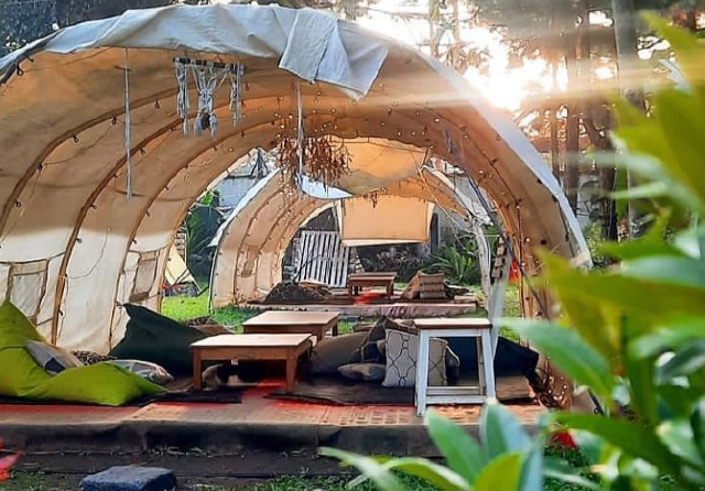 Gunung Geulis Campsite Megamendung - (Instagram gununggeuliscampsite) - Image