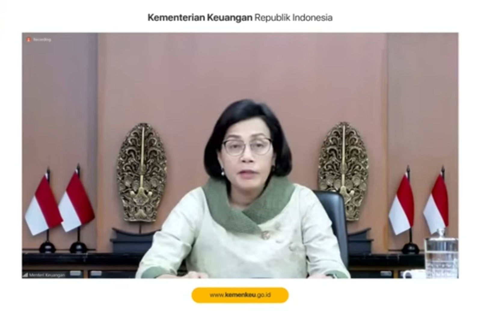 Menteri Keuangan Sri Mulyani Indrawati dalam konferensi pers APBN KiTA edisi Oktober, Jumat (21/10). (YouTube Kemenkeu) - Image