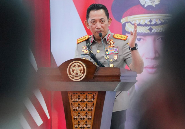 Kapolri Jenderal Listyo Sigit Prabowo saat menutup pendidikan Sespimti dan Sespimmen. (Mabes Polri untuk JawaPos.com) - Image