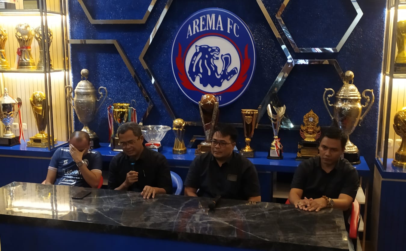Abdul Haris Panpel Arema (Ainur Rohman/JawaPos.com) - Image