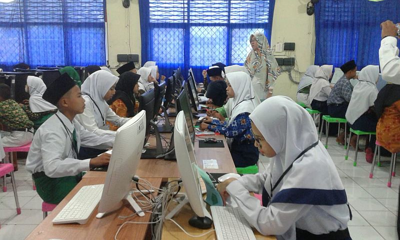 Dokumentasi Kompetisi Sains Madrasah (KSM) 2019 di IAIN Manado. Foto : Kementerian Agama - Image