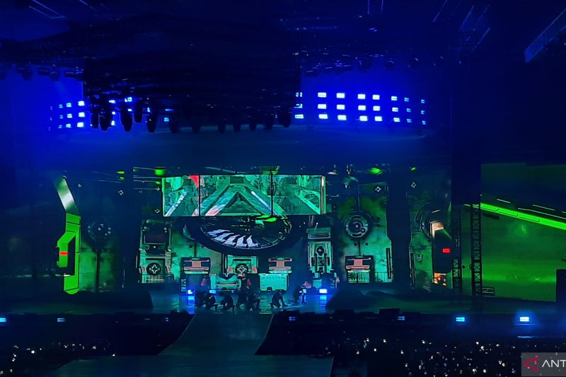 Grup idola K-pop Stray Kids dalam konser bertajuk - Image