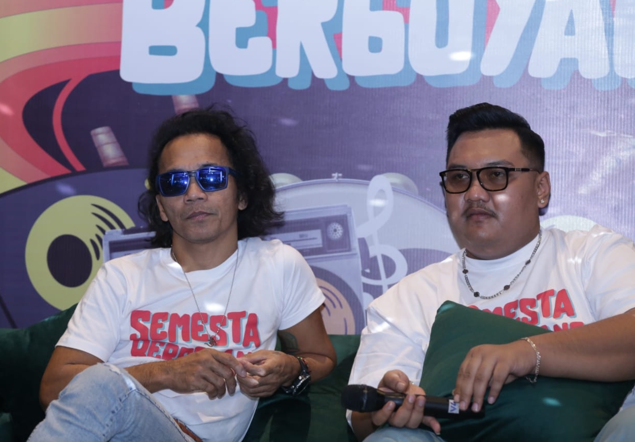 Kaka Slank (kidi) dan Ndarboy Genk. Foto: Abdul Rahman/JawaPos.com - Image
