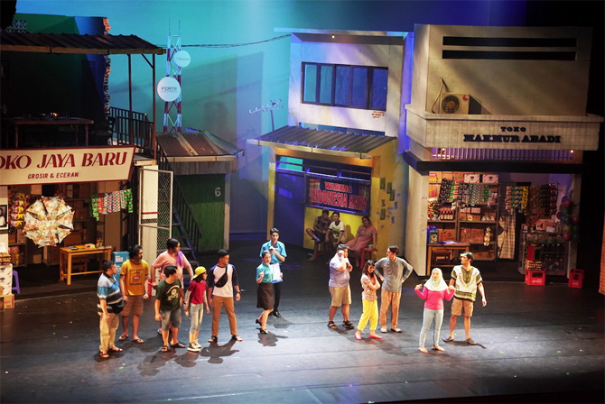 Pertunjukan teater musikal Cek Toko Sebelah di Taman Ismail Marzuki, Jakarta./istimewa - Image
