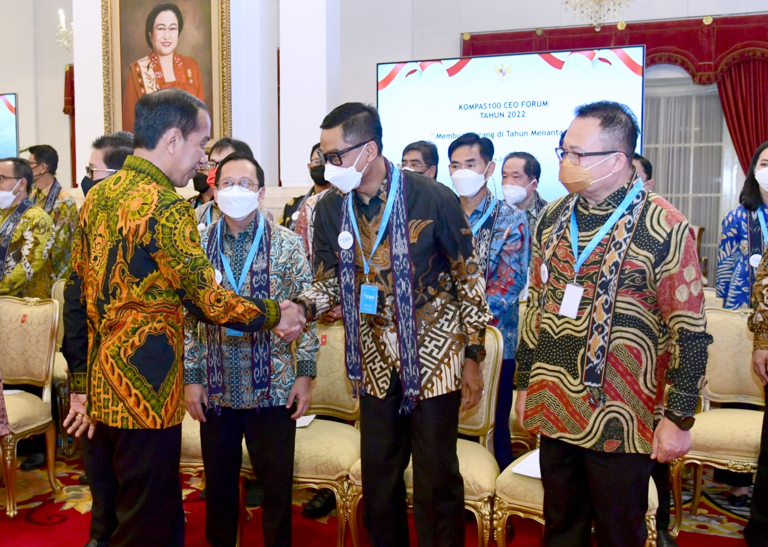 Direktur Utama PLN Darmawan Prasodjo bersama Presiden RI Joko Widodo. (istimewa) - Image