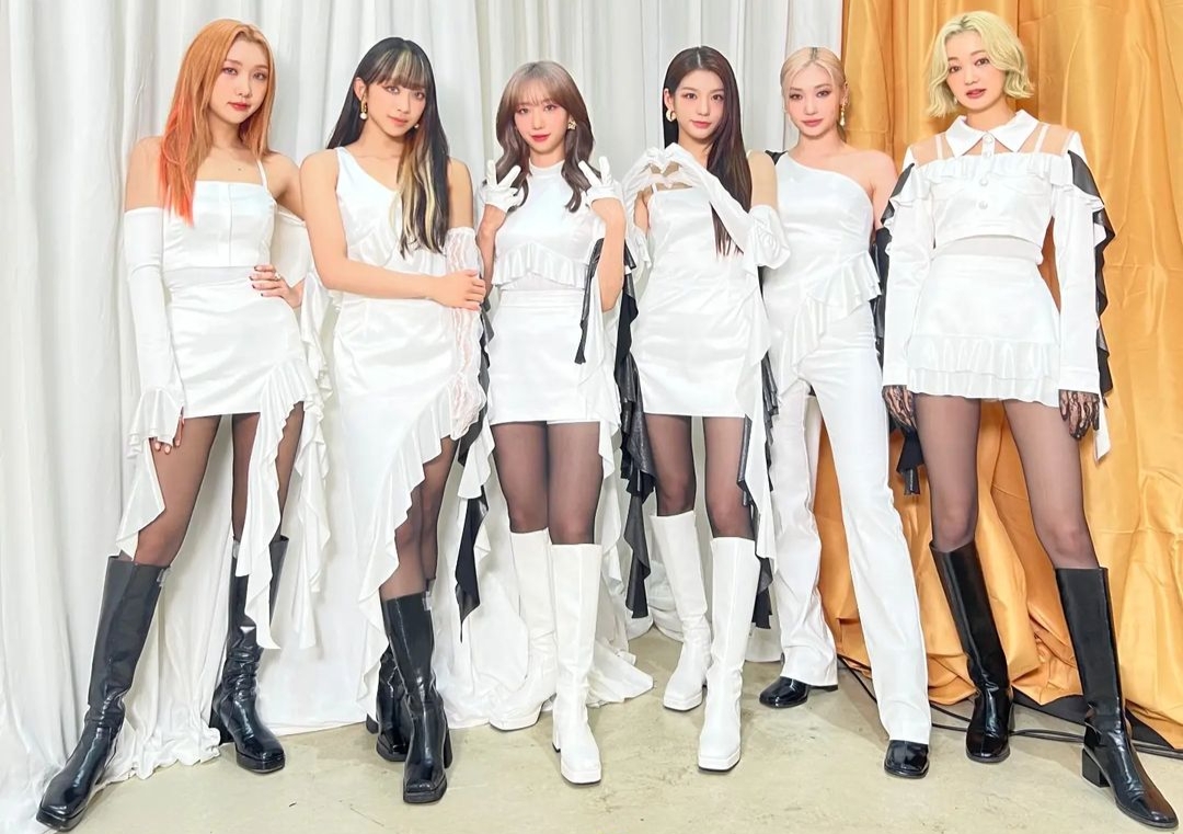 Enam personel Secret Number yaitu Dita Karang, Lea, Jinny, Soodam, Zuu dan Minji, datang ke Indonesia. Kedatangan mereka dalam rangka perform pada puncak acara HUT Transmedia yang digelar di bilangan Cibubur Jakarta Timur, Kamis (15/12)./Instagram @secret - Image