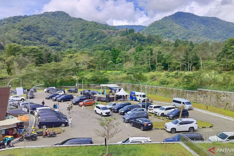 Pemandangan di kawasan wisata Puncak Bogor. (ANTARA/M Fikri Setiawan)