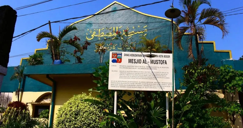 Masjid Al-Mustofa, masjid tertua di Kota Bogor. (Sentul.city)