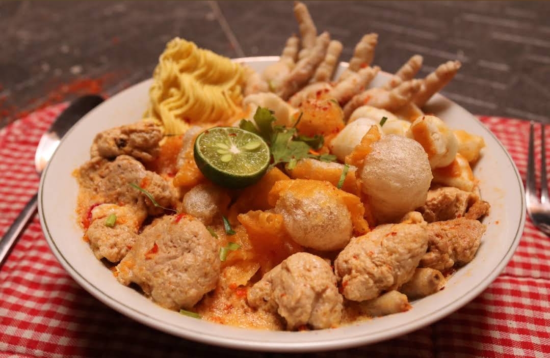 Seblak Komplit di Warung Seblak Asri. (Shella Princellya/ Google Maps)