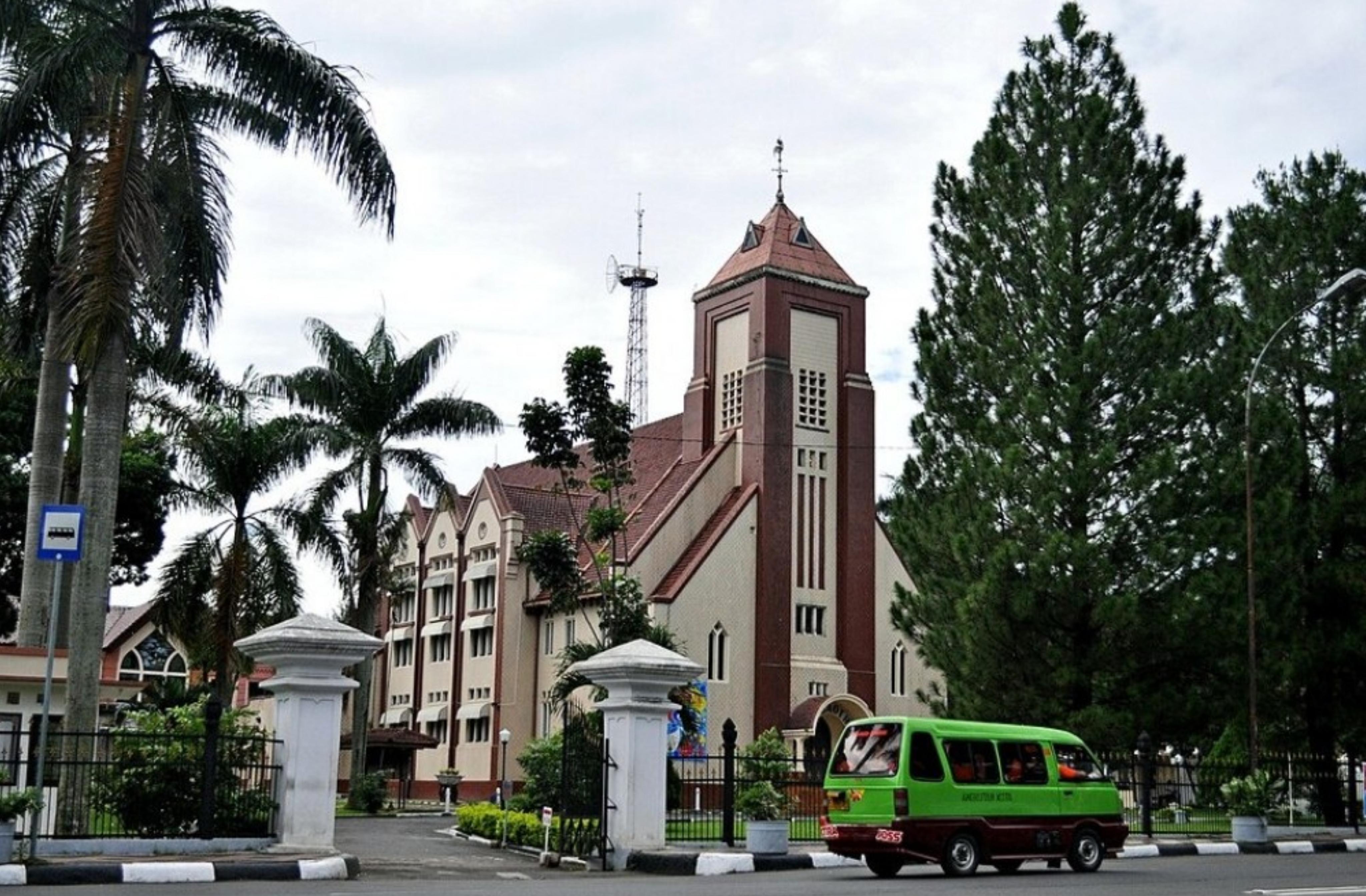 Gedung Gereja GPIB Zebaoth Bogor. (Wikipedia)