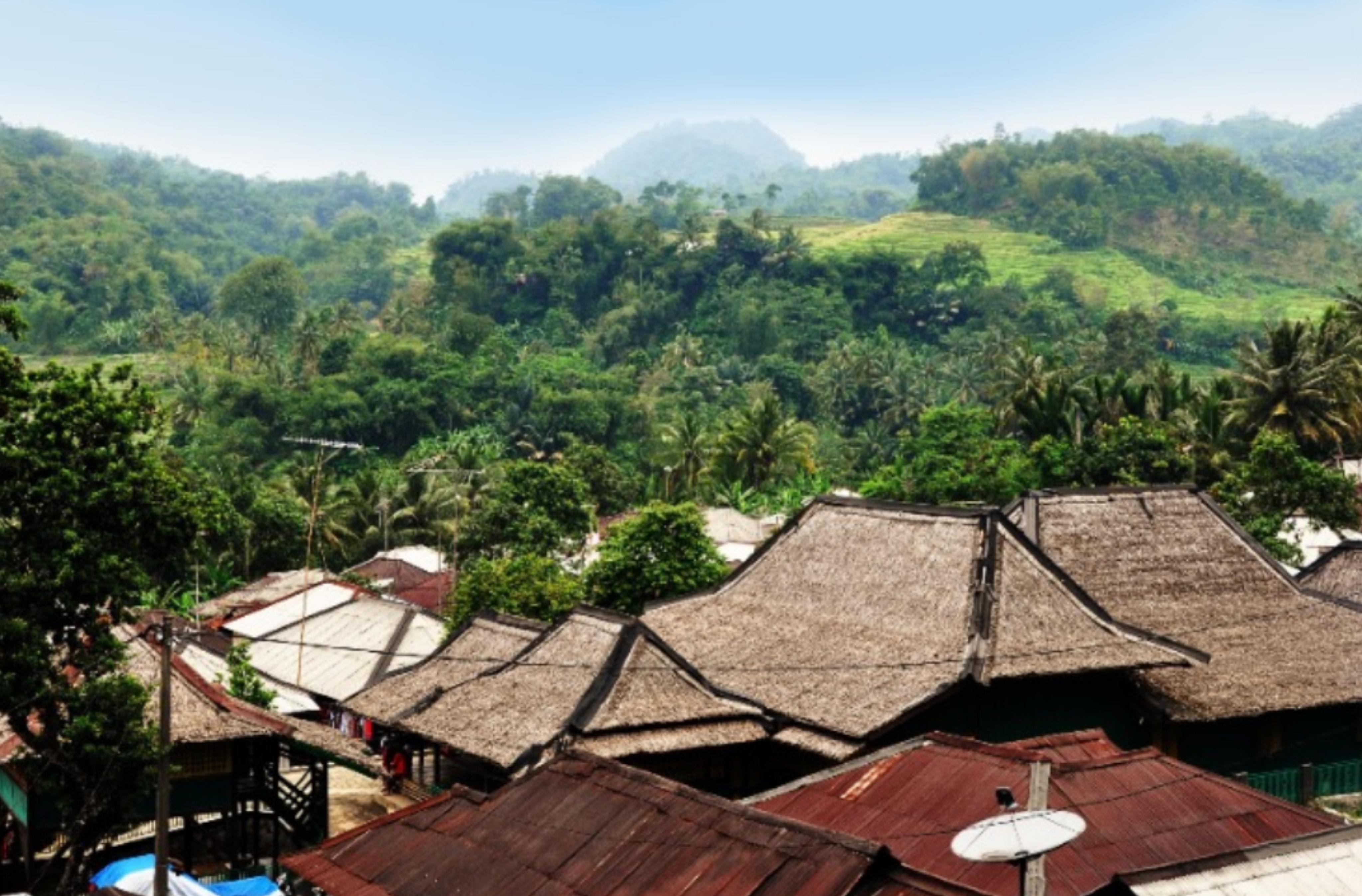 Kampung Adat Urug. (ekabo.bogorkab.go.id)