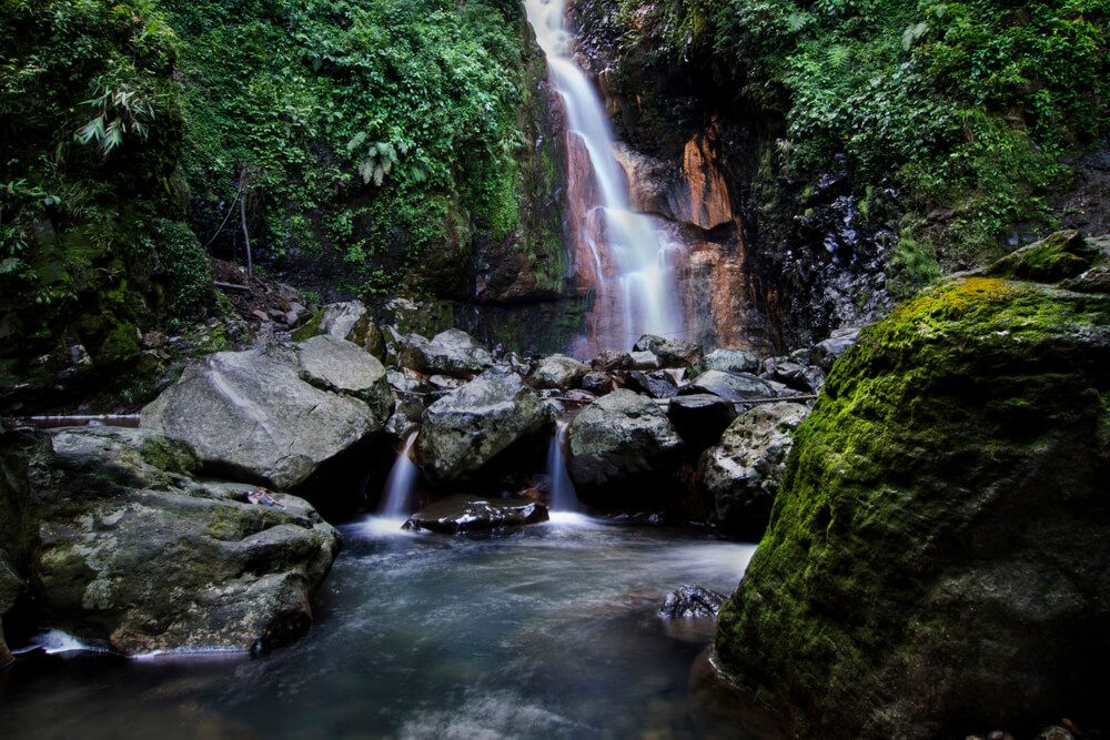 Pemandangan curug nangka di megamendung, Kabupaten Bogor.  (rumah123.com)