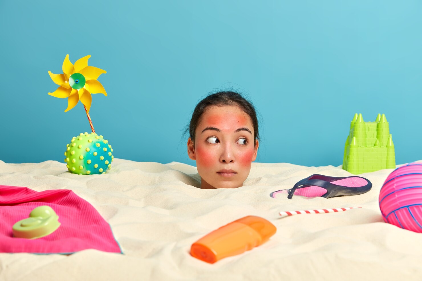 Ilustrasi tips memilih sunscreen yang tepat. (Freepik)