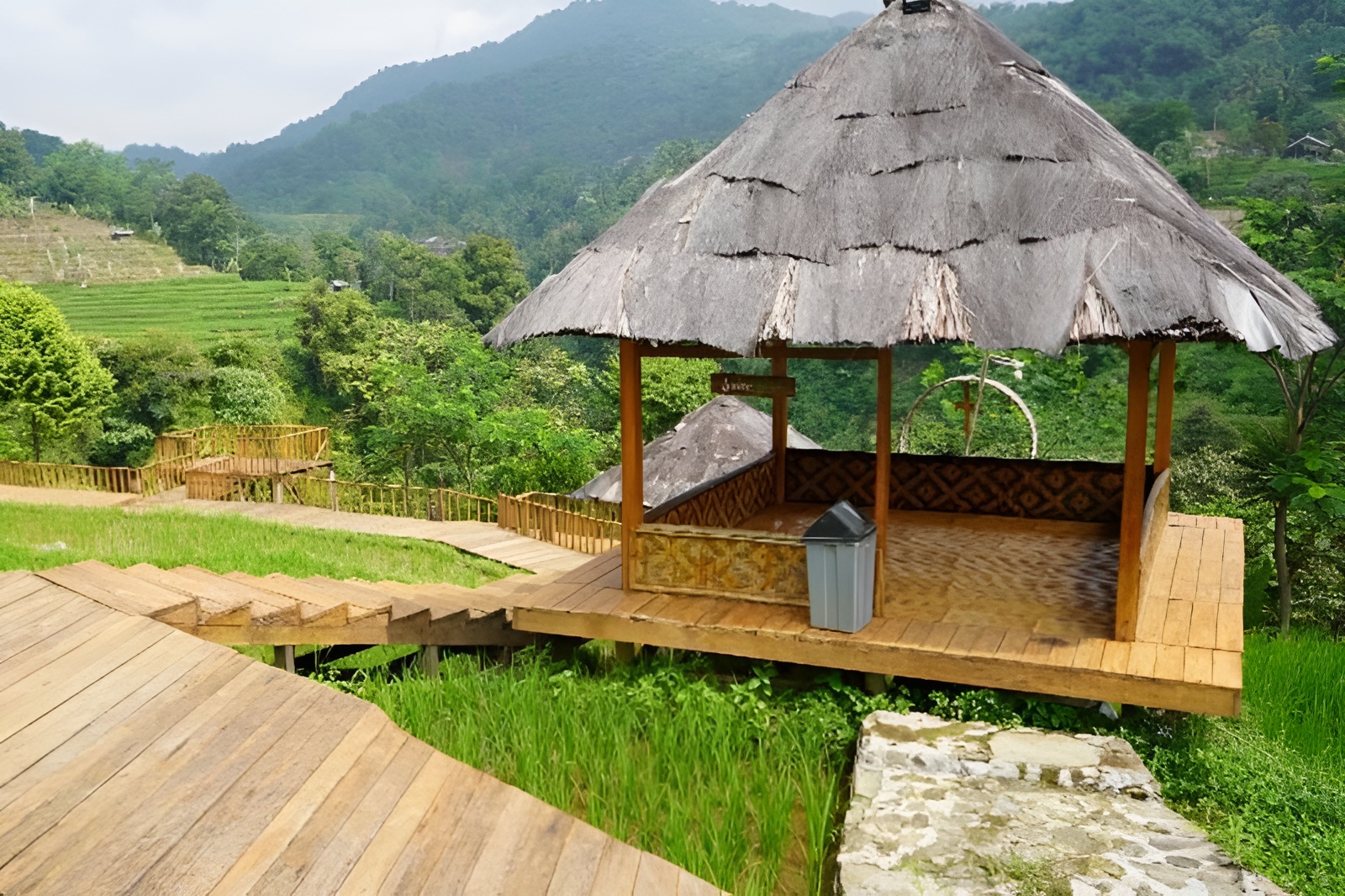 Pemandangan Alam Desa Wisata Purwabakti. (jabarprov.go.id)