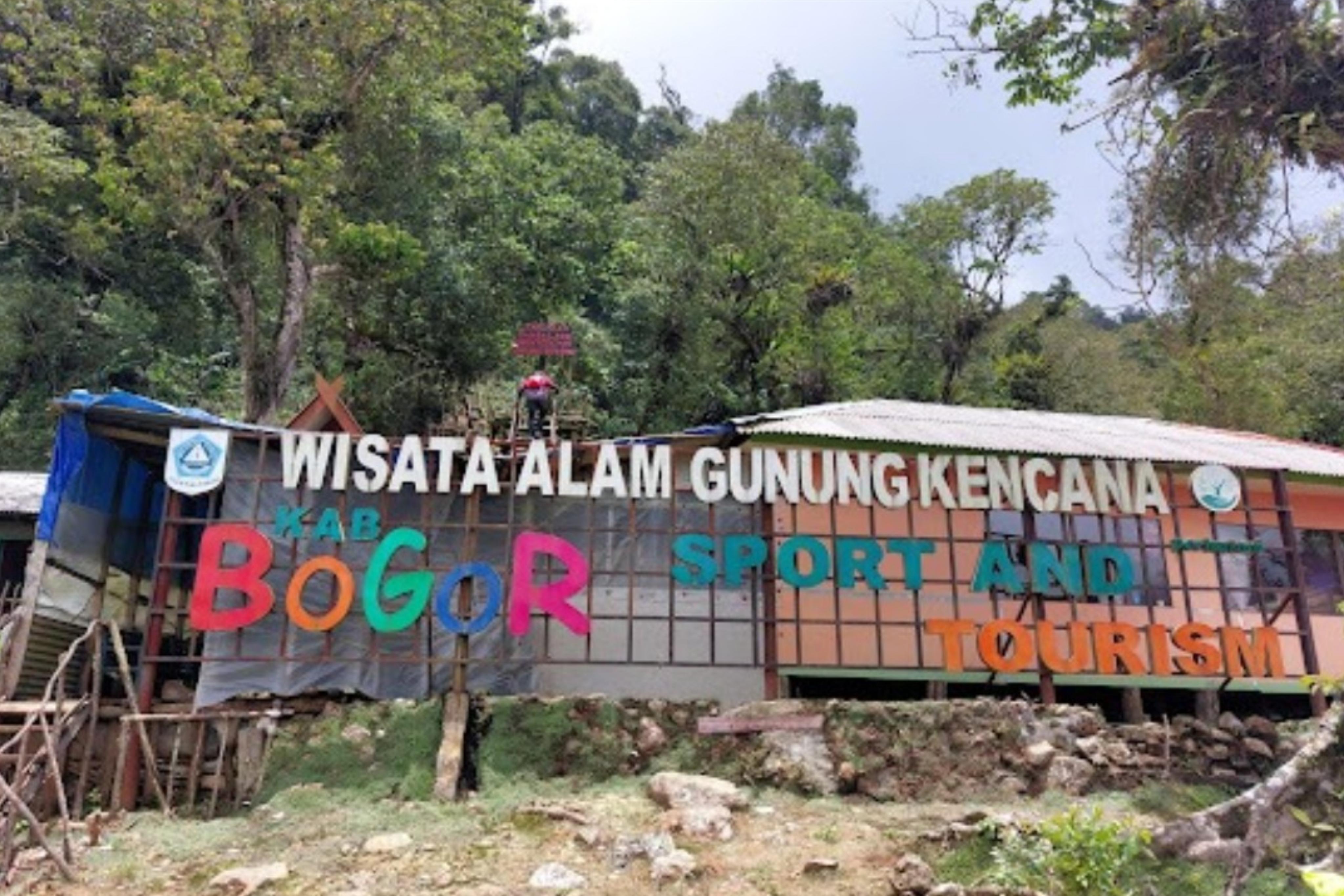 Gunung Kencana. (backpackerjakarta.com)