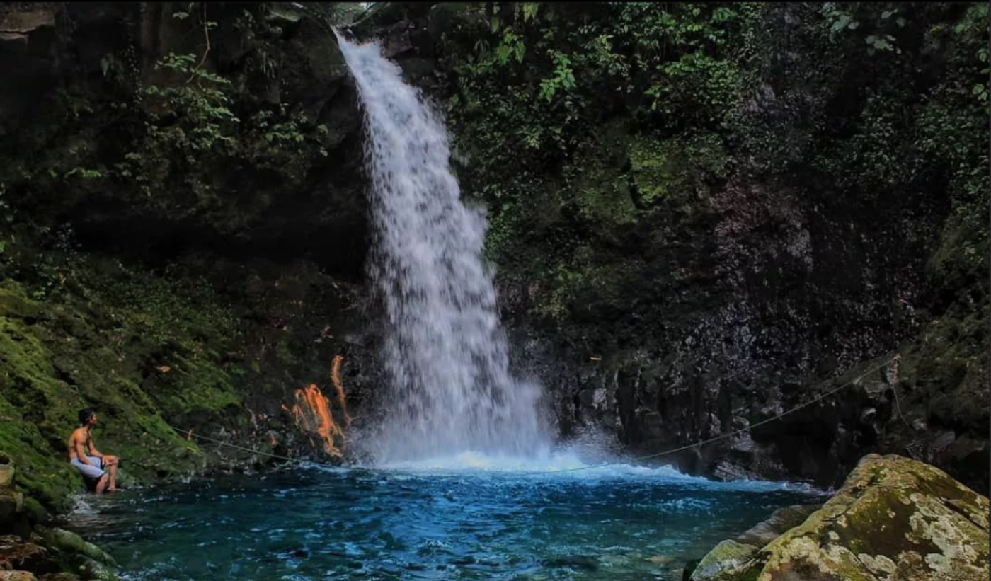 Curug Goa Lumut Endah. (Instagram @goa_lumutendah)