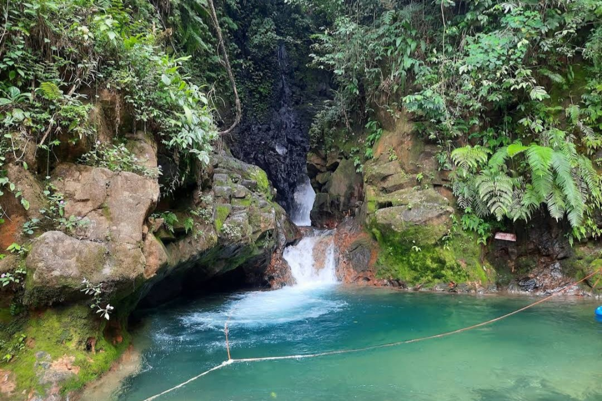 Panorama Curug Cibulao. (Google Maps)