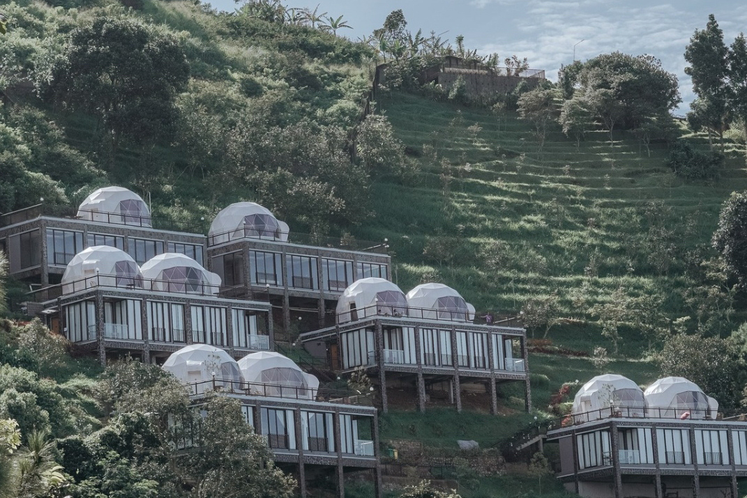 Tempat Glamping di Damar Langit Resort. (Instagram @damarlangitresort)