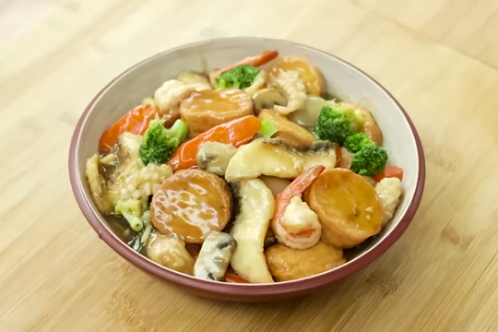 Sajian Sapo Tahu ala Chinese Restaurant oleh Chef Devina Hermawan. (YouTube Devina Hermawan)