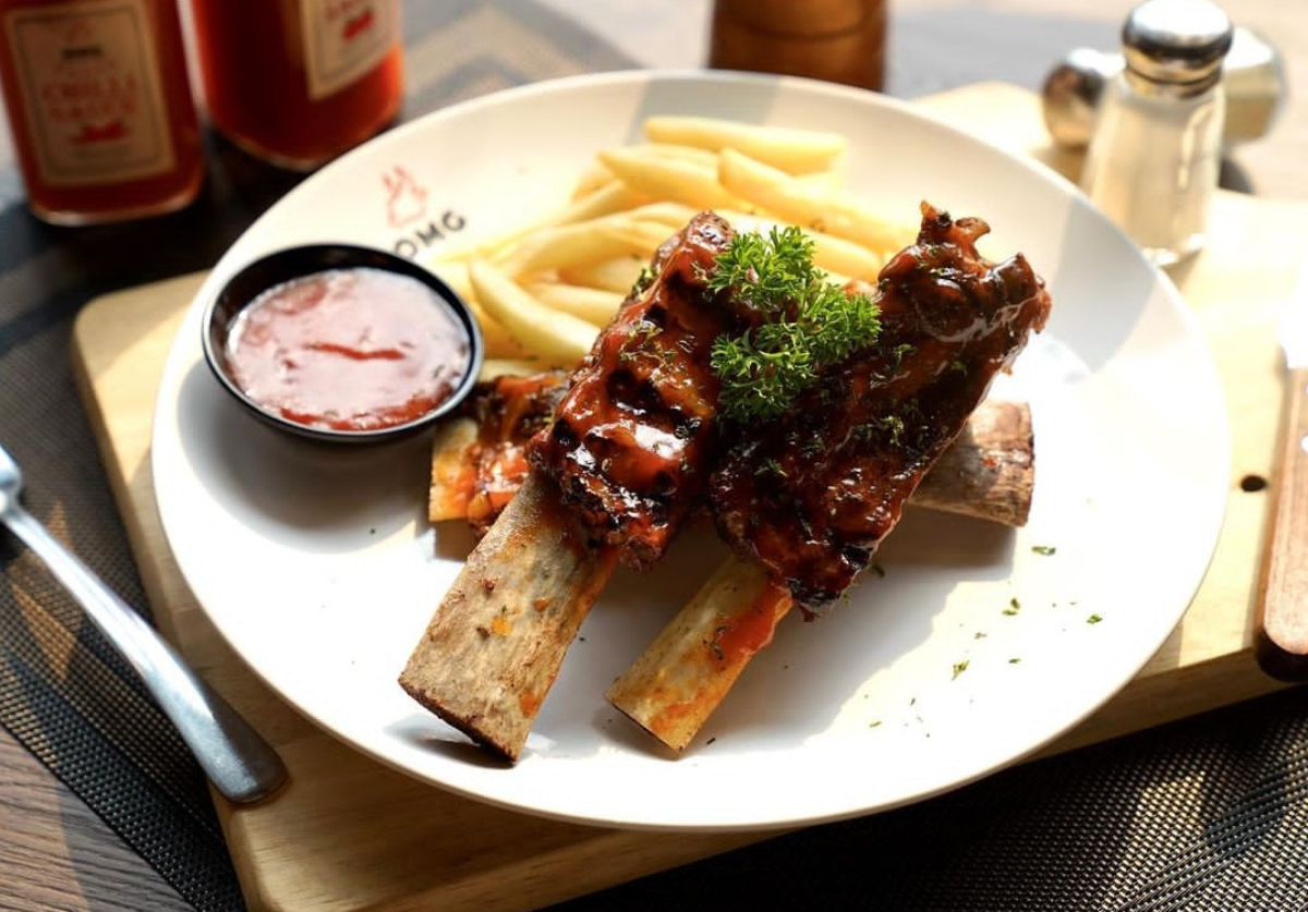 Menu Steak di OMG Octavs Meat & Grill. (Instagram @omg_meatgrill)