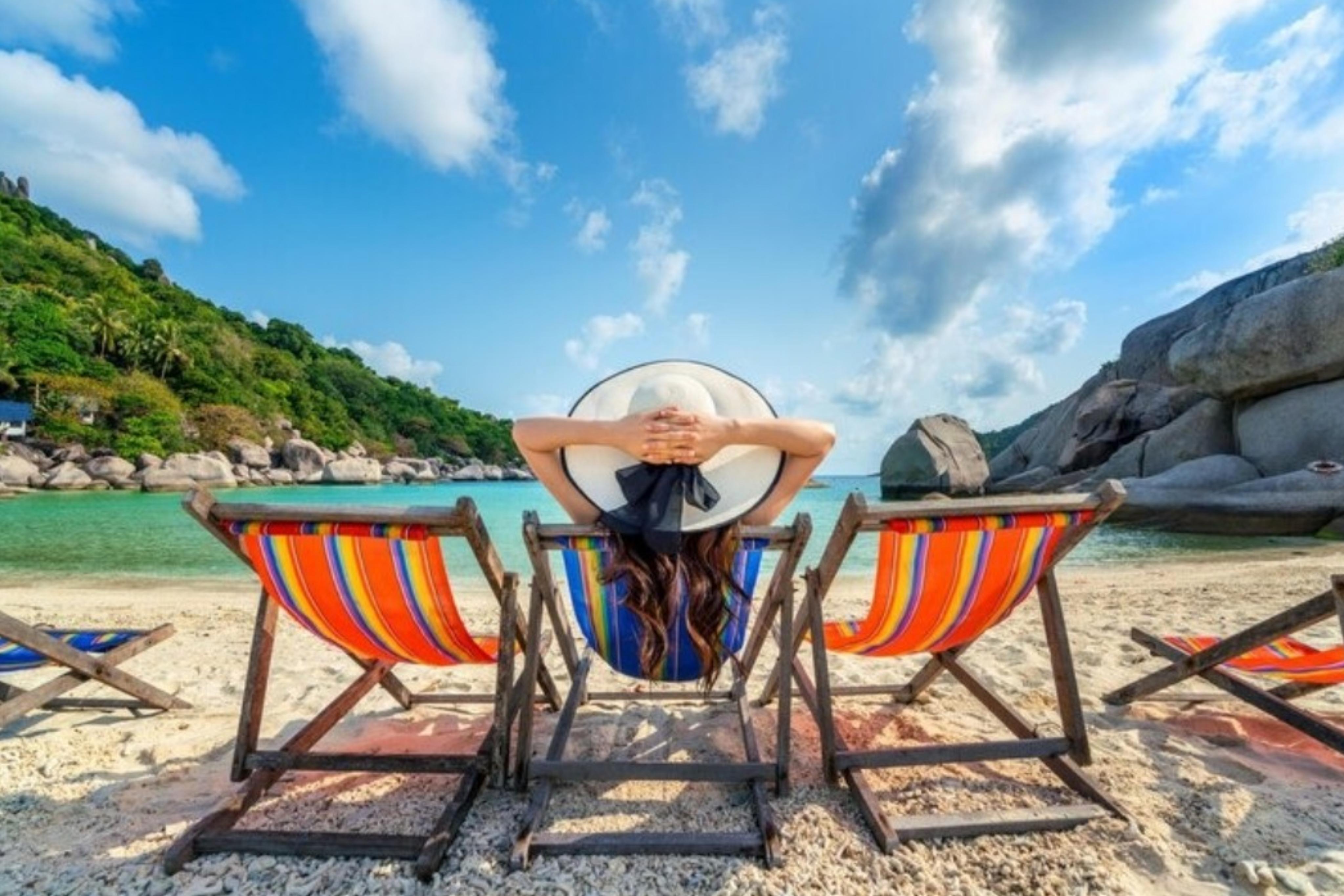 Ilustrasi bepergian saat cuaca panas