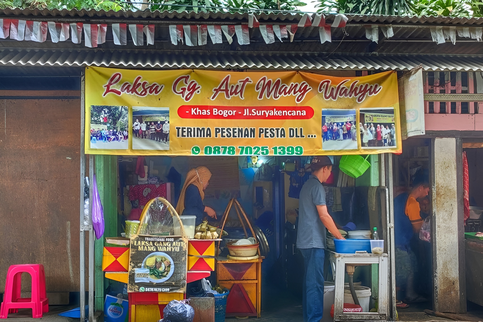 Warung Laksa Gg. Aut Mang Wahyu. (garvingoei.com)