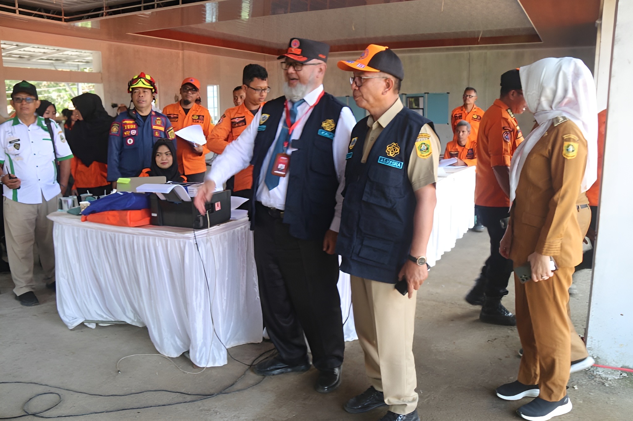 Simulasi bencana alam gempa bumi di dua RW Desa Gunung Geulis, Kecamatan Sukaraja