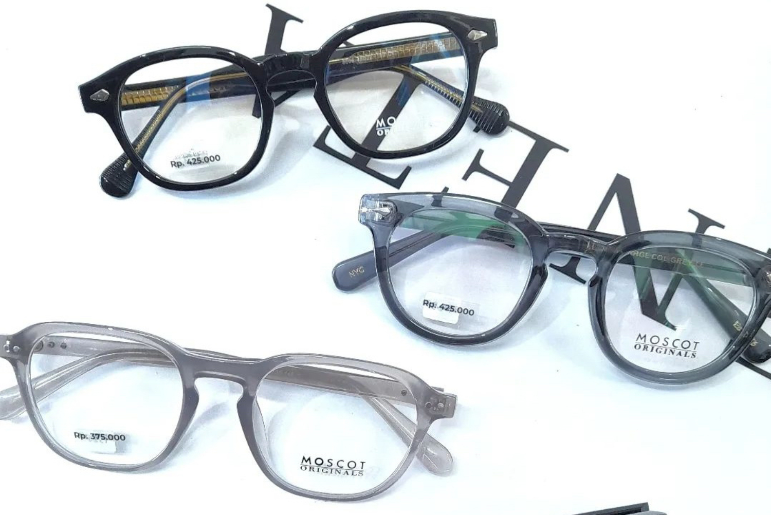Frame Kacamata yang Tersedia di Optik. (Instagram @sentraoptik_cibinong)